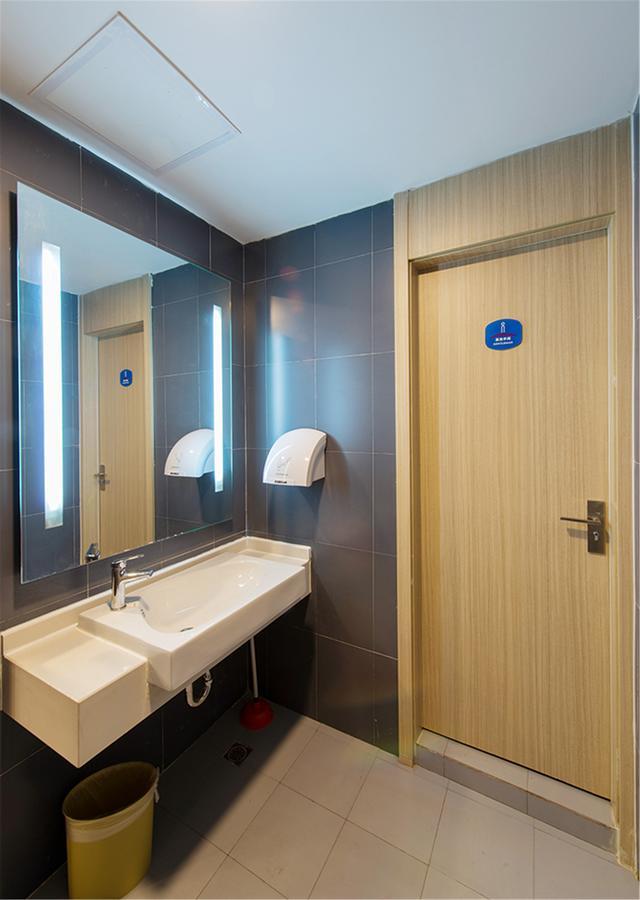Hanting Express Shanghai Jiazhan Road エクステリア 写真